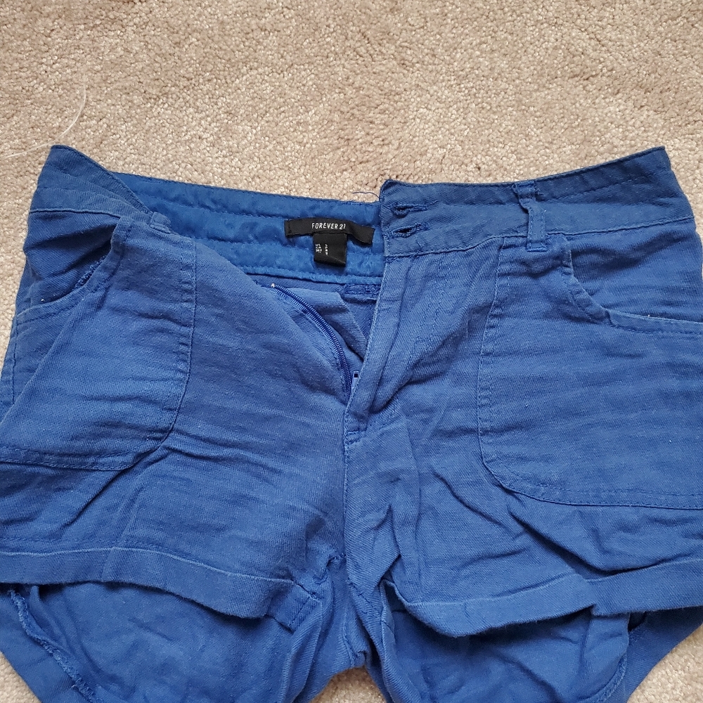 Shorts - Picture 2 of 8